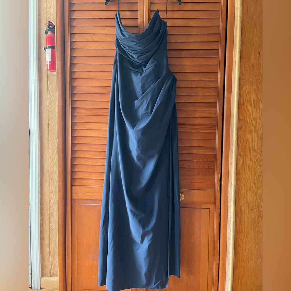 Chiara Boni La Petite Robe Dotai Strapless Gown. Size 50
#266 - Picture 4 of 12